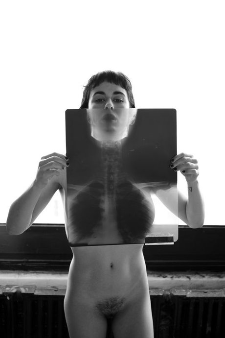 Olive Glass actress image