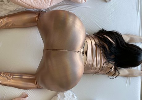 popular trans onlyfans nudes pictures