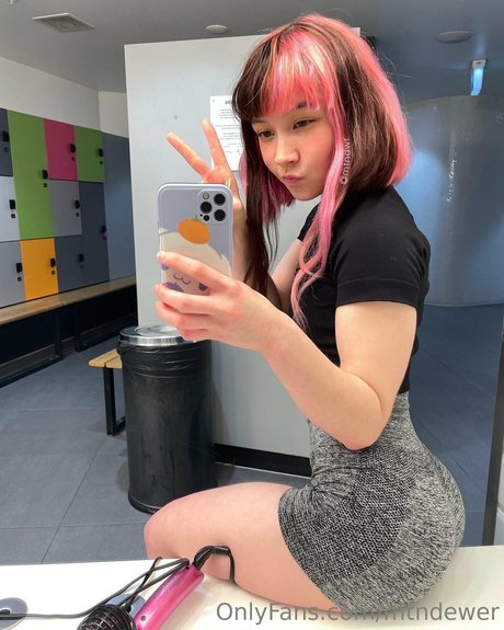 yyuki model naked gallery