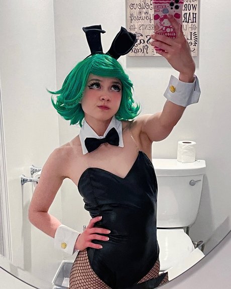 yyuki model adult image