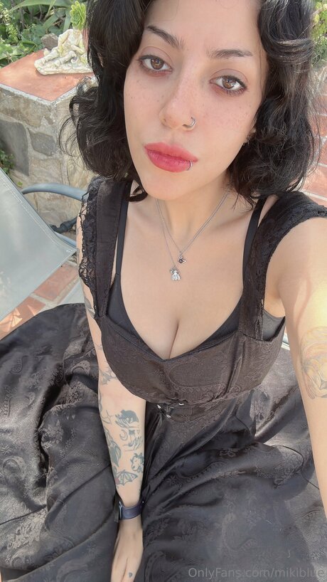 Mikiblue star hot pictures