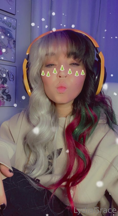 Lydia Grace model perfect pic