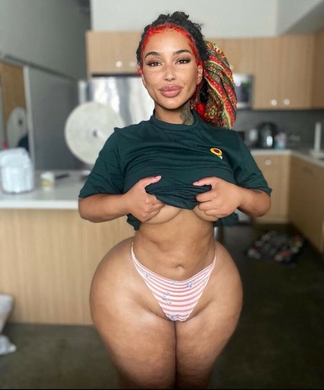 tattooed shemale onlyfans art nude picture