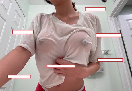 amateur blonde onlyfans sexy pictures