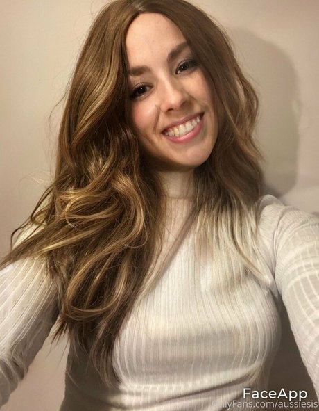 aussiesis star hot img