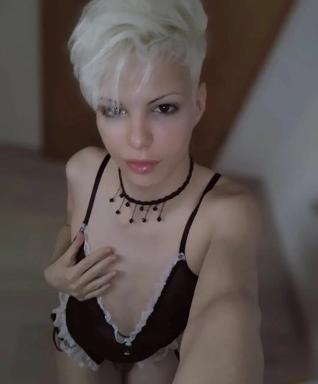 Blonditwink sexy pornstar images