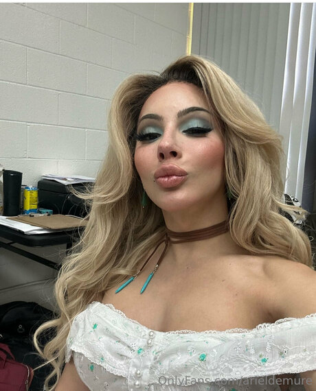 blonde princess onlyfans pretty photos