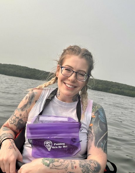 Sarah Karuna Satori xxx pornstar images