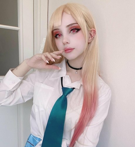 super skinny onlyfans erotic picture