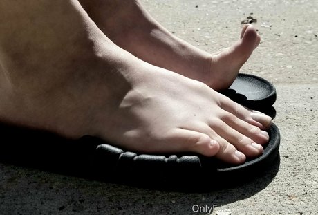 wreckinbecca nice model photo