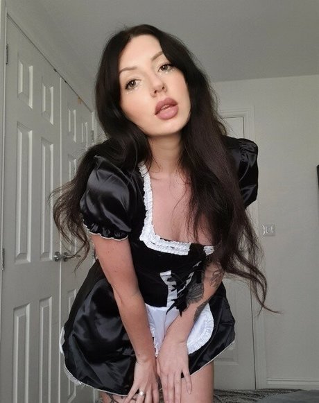 tattooedtemptress69 exclusive model pics