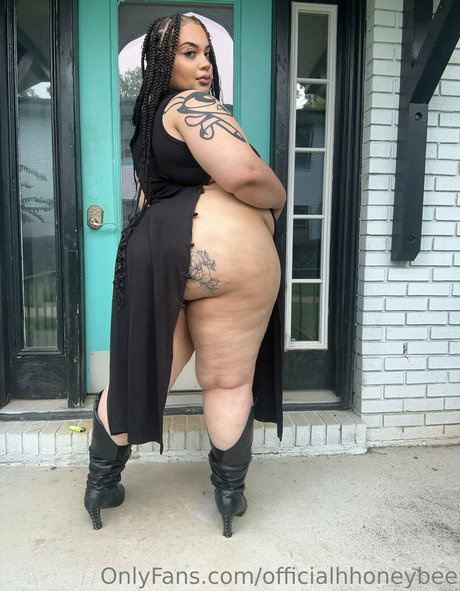 officialhhoneybee pornstar beautiful photos