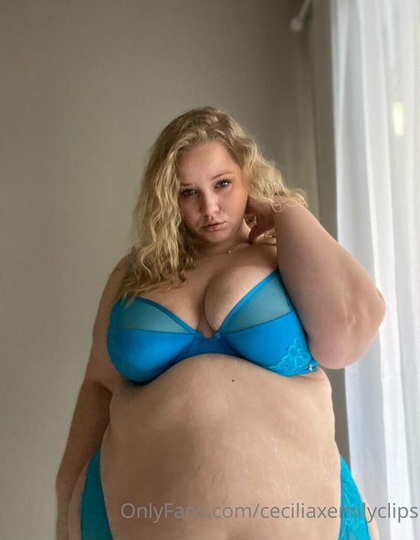 ceciliaxemilyclips model beautiful pictures