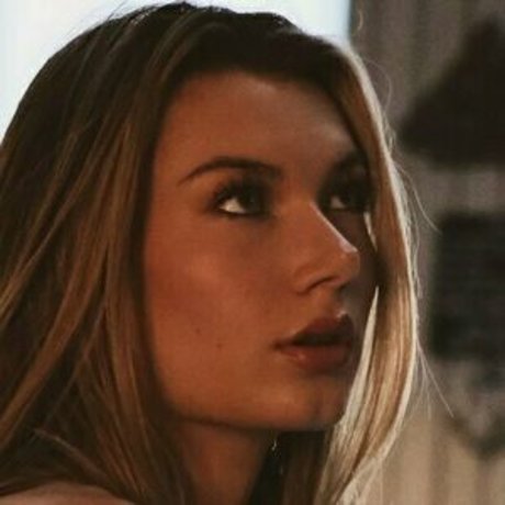 sabrina4free model hot image