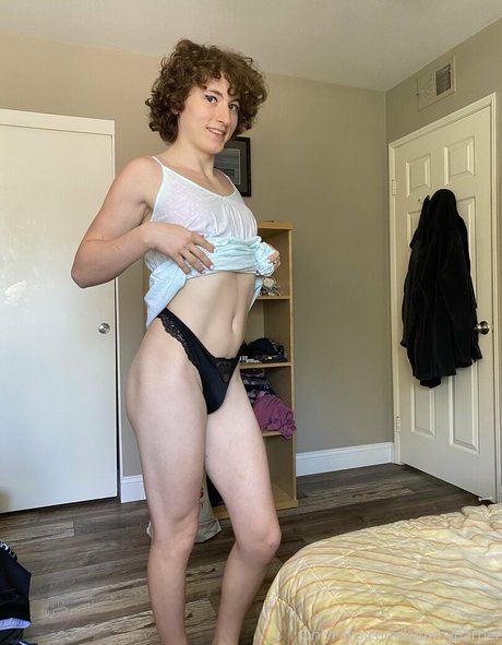 kymmyharper art model image