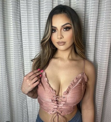 Rylee Gee best model pic