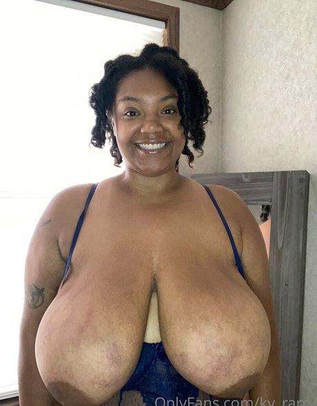 big tits latina onlyfans hot xxx photo