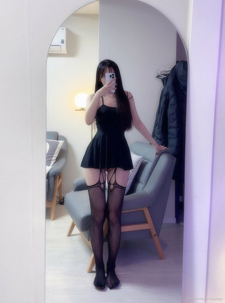 pink hair onlyfans sexy nudes gallery