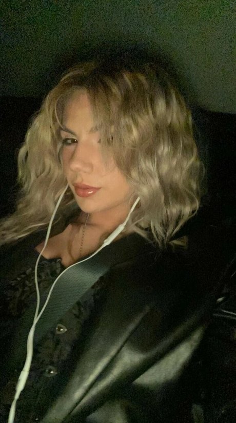 dutch onlyfans hot pic