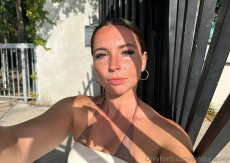 Ashley Aoky model hd img