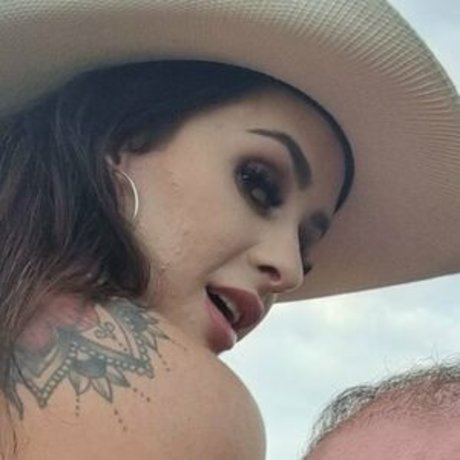 Suelen Lucca nude pornstar images