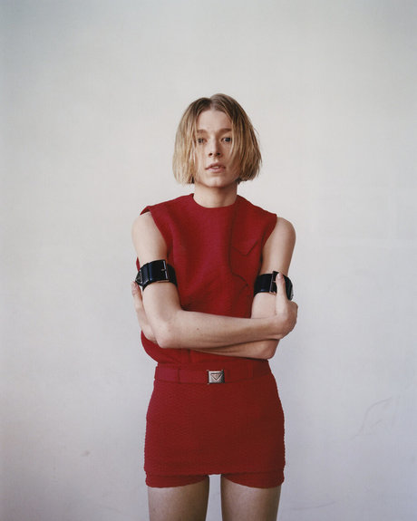 Hunter Schafer nice actress picture