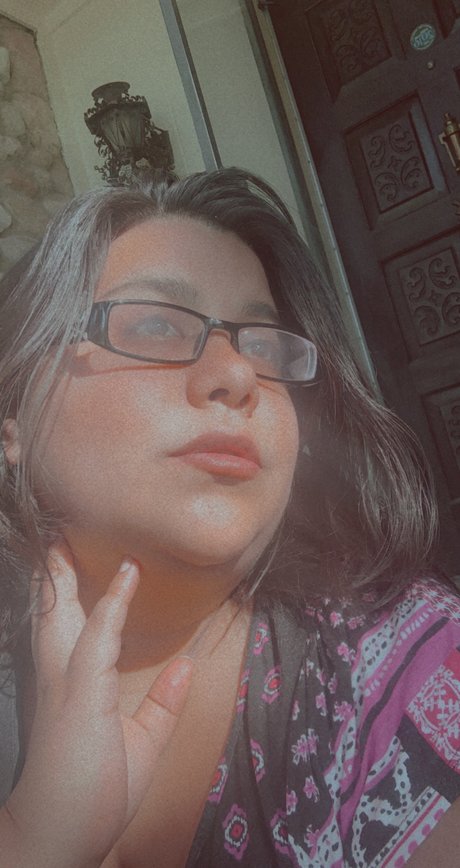 Eli White pornographic star photos