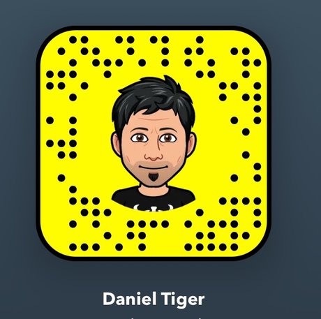 danieltiger naked model pics