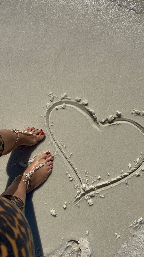 It s Kitty baby TOP 6_ hd actress photos