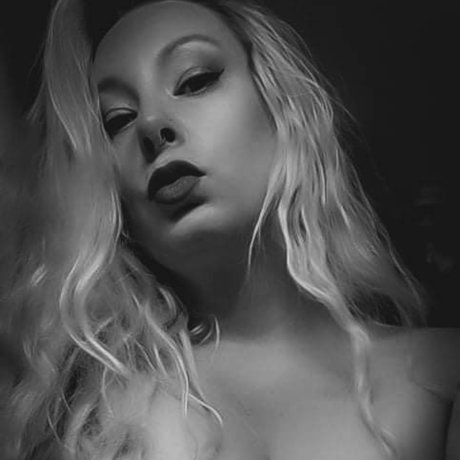 Moonbitxh nice model photos