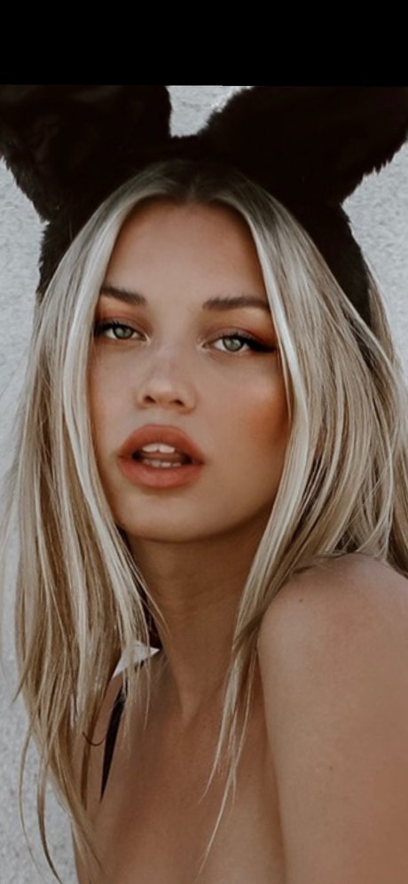 Girlypearly sex model pic