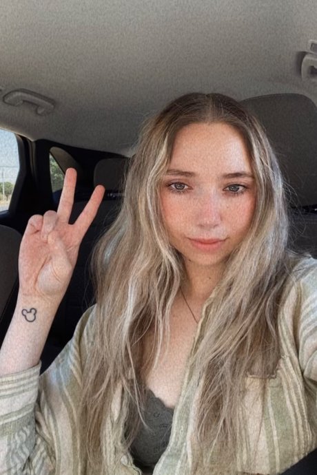 Tayletsplay_ nude actress photos