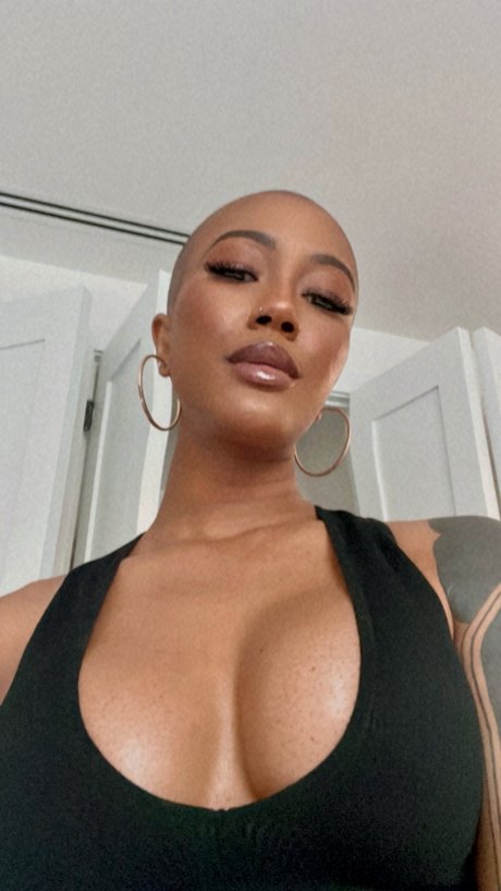 Thewholesomeheaux best pornstar img