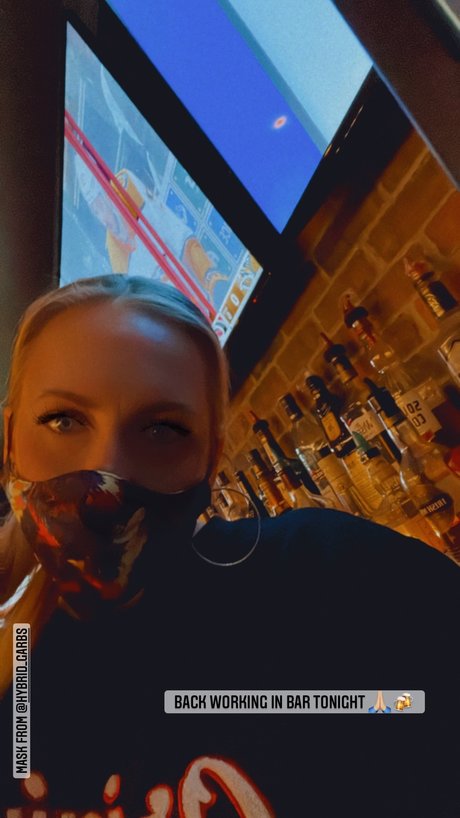 Gia Lovely_ star adult photo