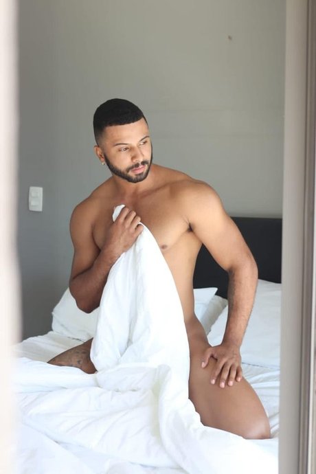 cute asian onlyfans nudes photo