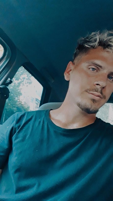 nahue fernandez naked star image