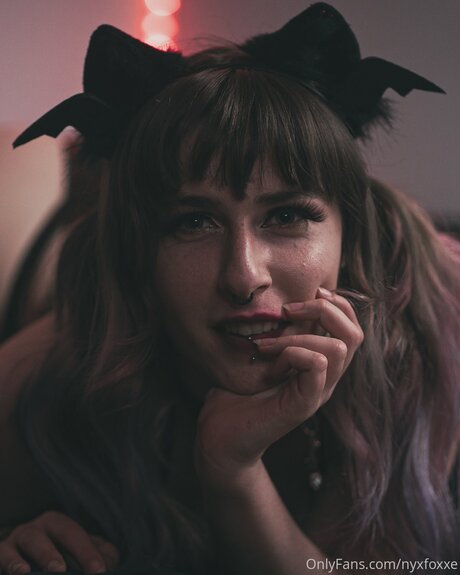 Nyx Foxxe naked model photo