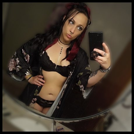 Sahara Love top pornstar pic