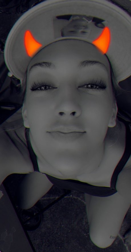 Becky Lou high quality actress photo