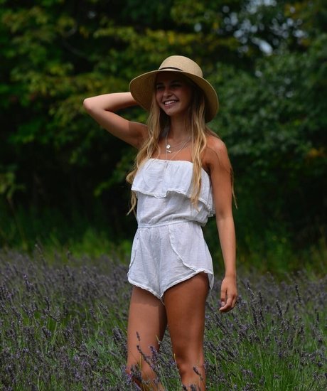 Nikki Roumel nudes actress pic