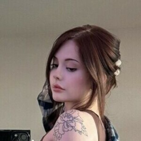 amateur blonde onlyfans nudes archive