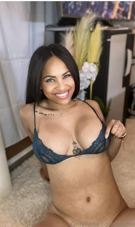 asian influencer onlyfans sexy xxx picture