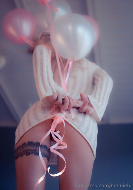 Bonniebi top model archive