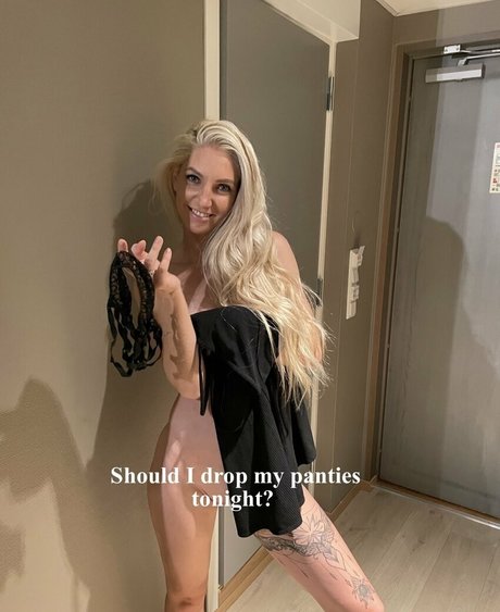 Bonniebi pornographic actress image