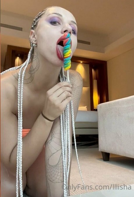 petite nude onlyfans porn image