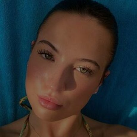 Antonia Chiara free pornstar images