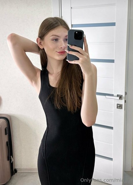 mia ts model adult picture