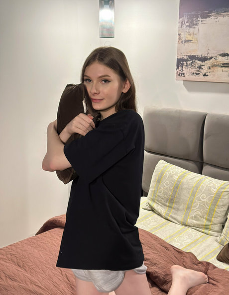 mia ts actress images