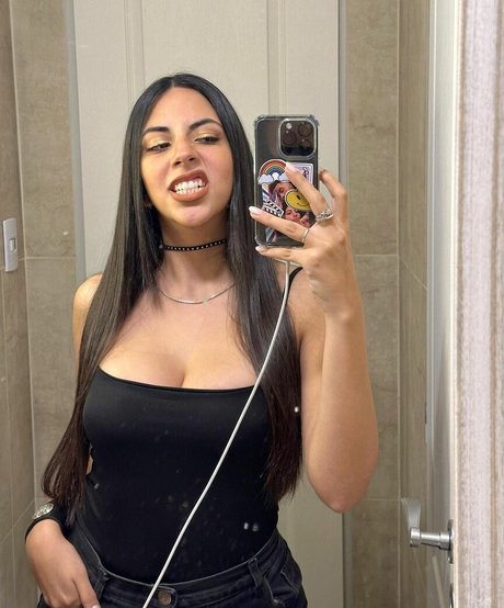 Valentina Kavata art pornstar pics