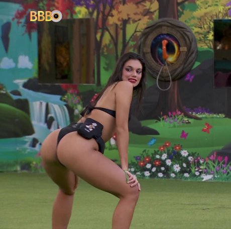 Alane Dias nice star pics